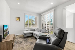 Modern & Uncluttered - A Ryson Property